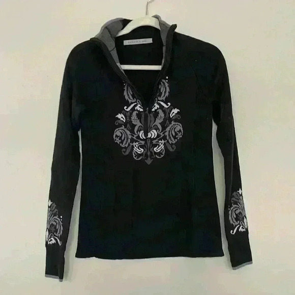 Athleta- Floral black half zip sweater Sz Small - Picture 2 of 10